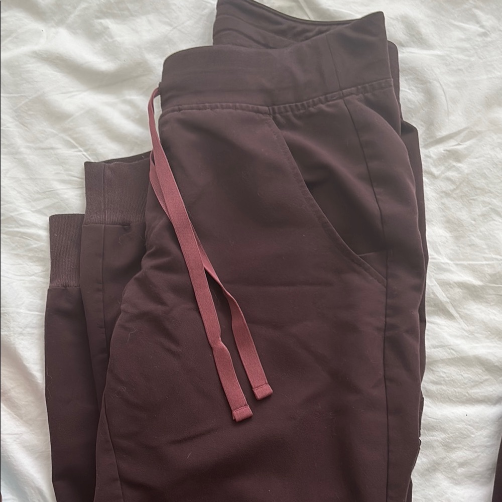 Figs Women's Espresso Brown Zamora Jogger in XS